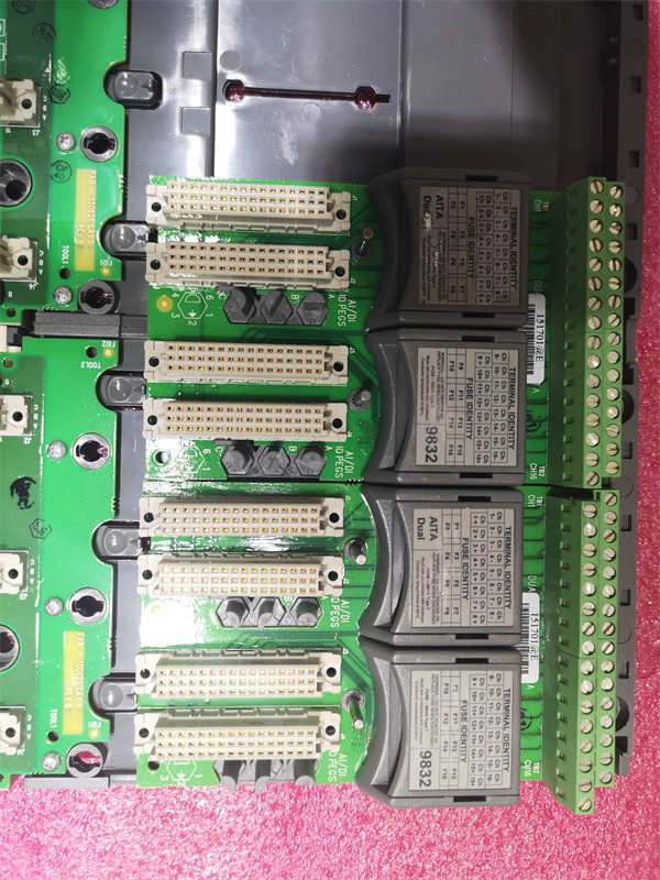 ICS TRIPLEX 9832