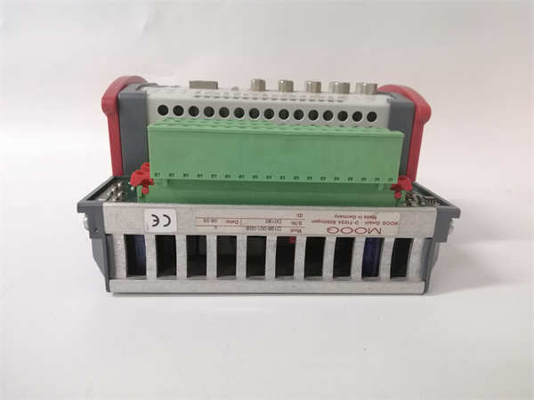 D136-001-008 MOOG